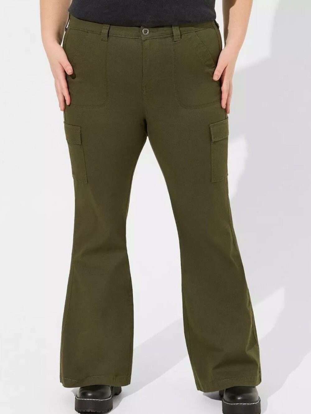 NEW NWT TORRID Plus Size A-Line Flare Lightweight Twill Cargo High Rise Pant 18